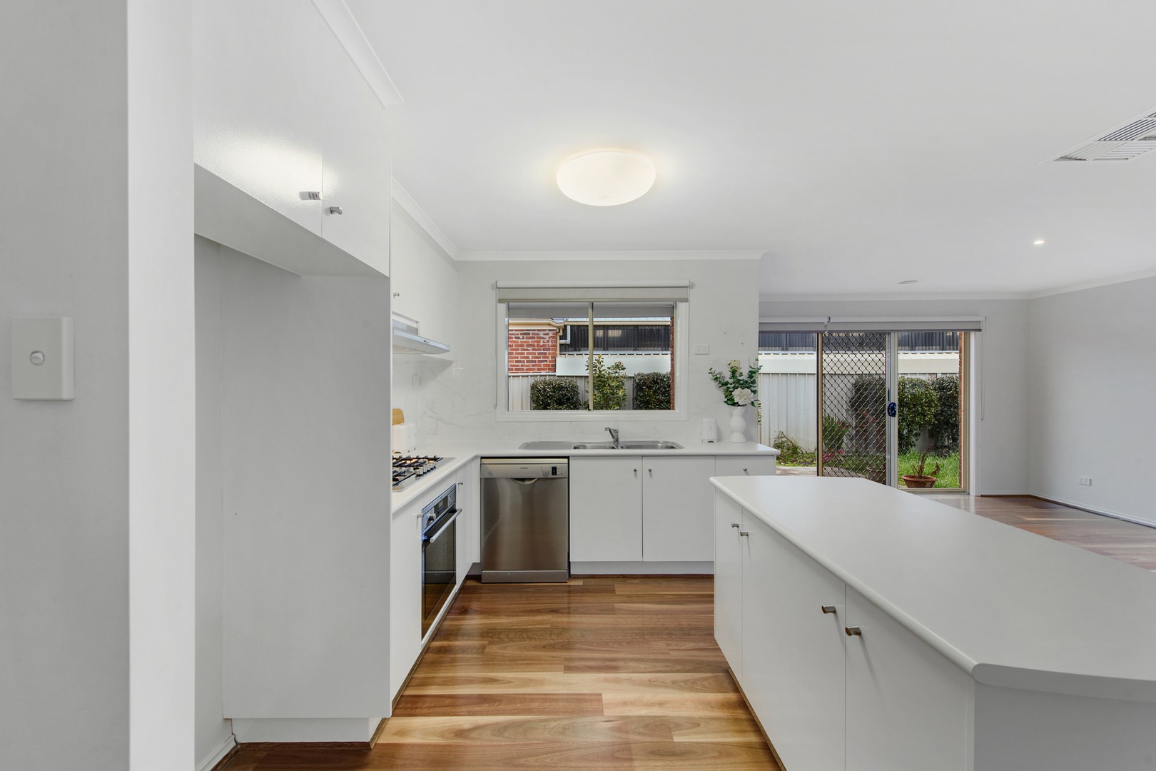 47 Jindabyne AvenueTaylors Hill, VIC 3037, Taylors Hill - Thumbnail 6