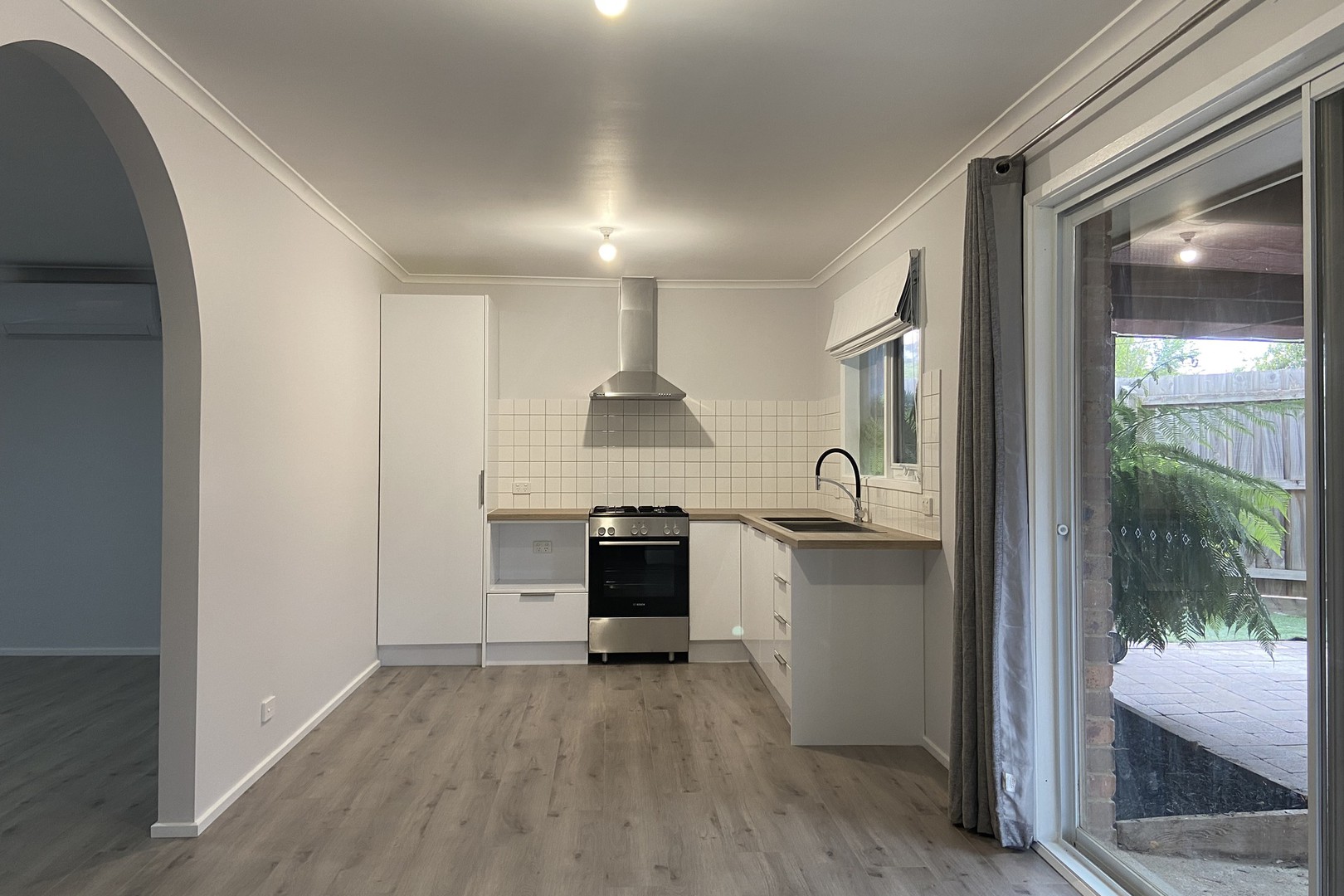 47 Kingston Avenue, Pakenham, VIC 3810 - Thumbnail 2 - 02/03/2023
