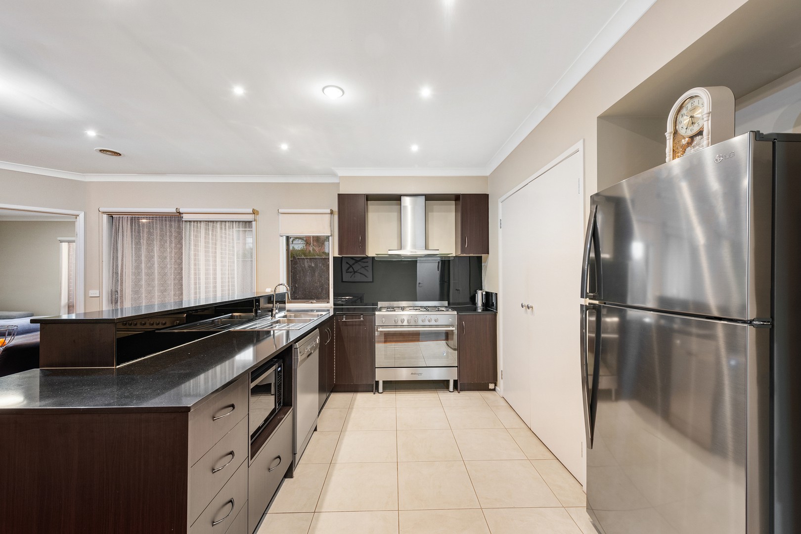 47 Langmore Drive, Hillside, VIC 3037, Hillside - Thumbnail 4