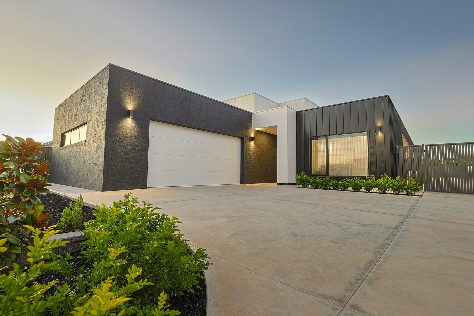 47 Livingstone Drive, Gol Gol, NSW 2738 - Thumbnail 2 - 30/04/2026