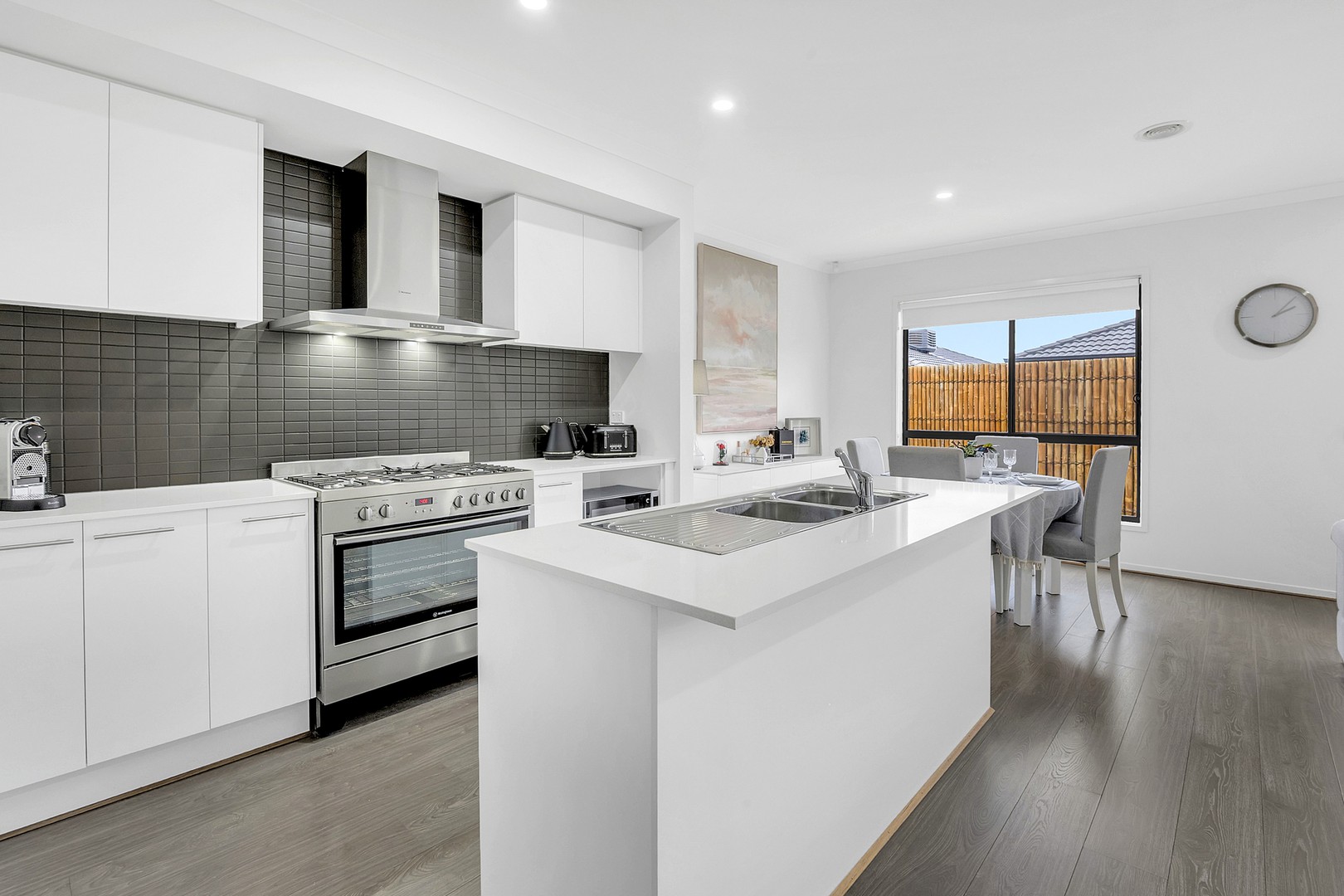 47 Loudon Circuit, Craigieburn, VIC 3064, Craigieburn - Thumbnail 3