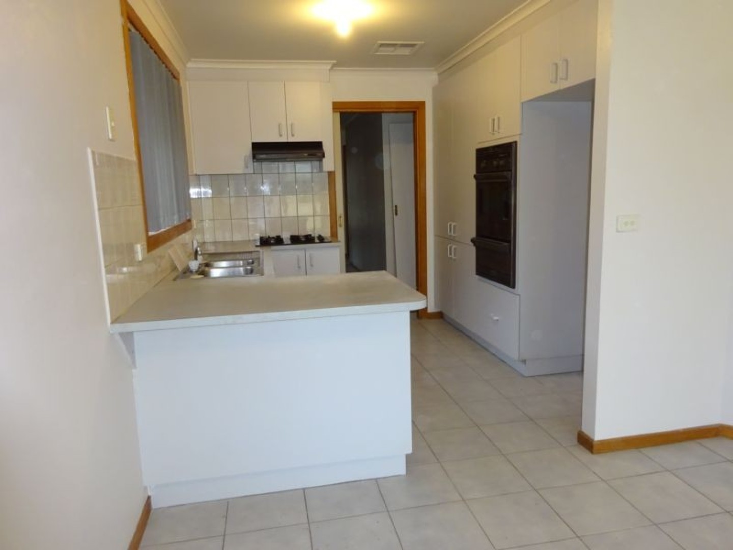 47 Mitford Crescent, Craigieburn, VIC 3064, Craigieburn - Thumbnail 2