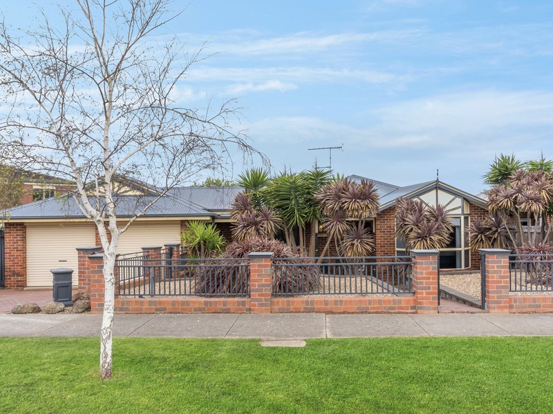 47 Mulquiney Crescent, Highton, VIC 3216 - Image - 07/10/2026