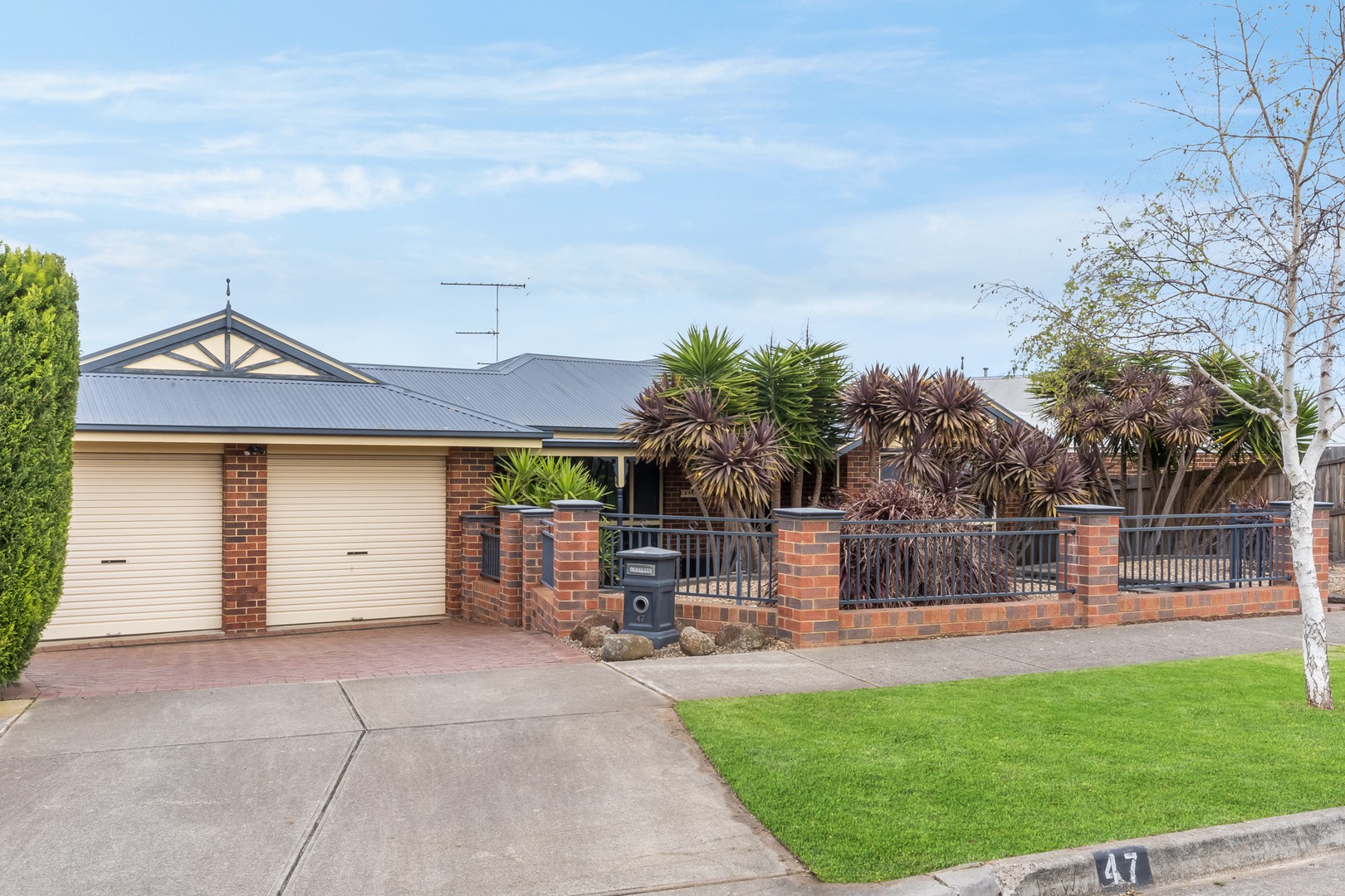 47 Mulquiney Crescent, Highton, VIC 3216 - Thumbnail 2 - 07/10/2026