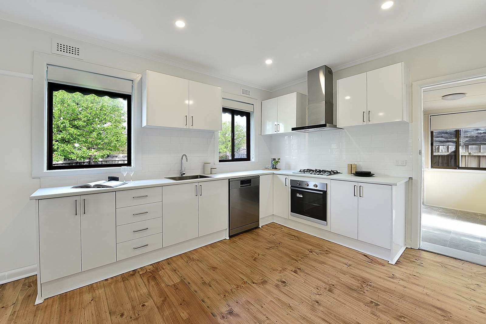 47 Orrong Avenue, Reservoir, VIC 3073, Reservoir - Thumbnail 5