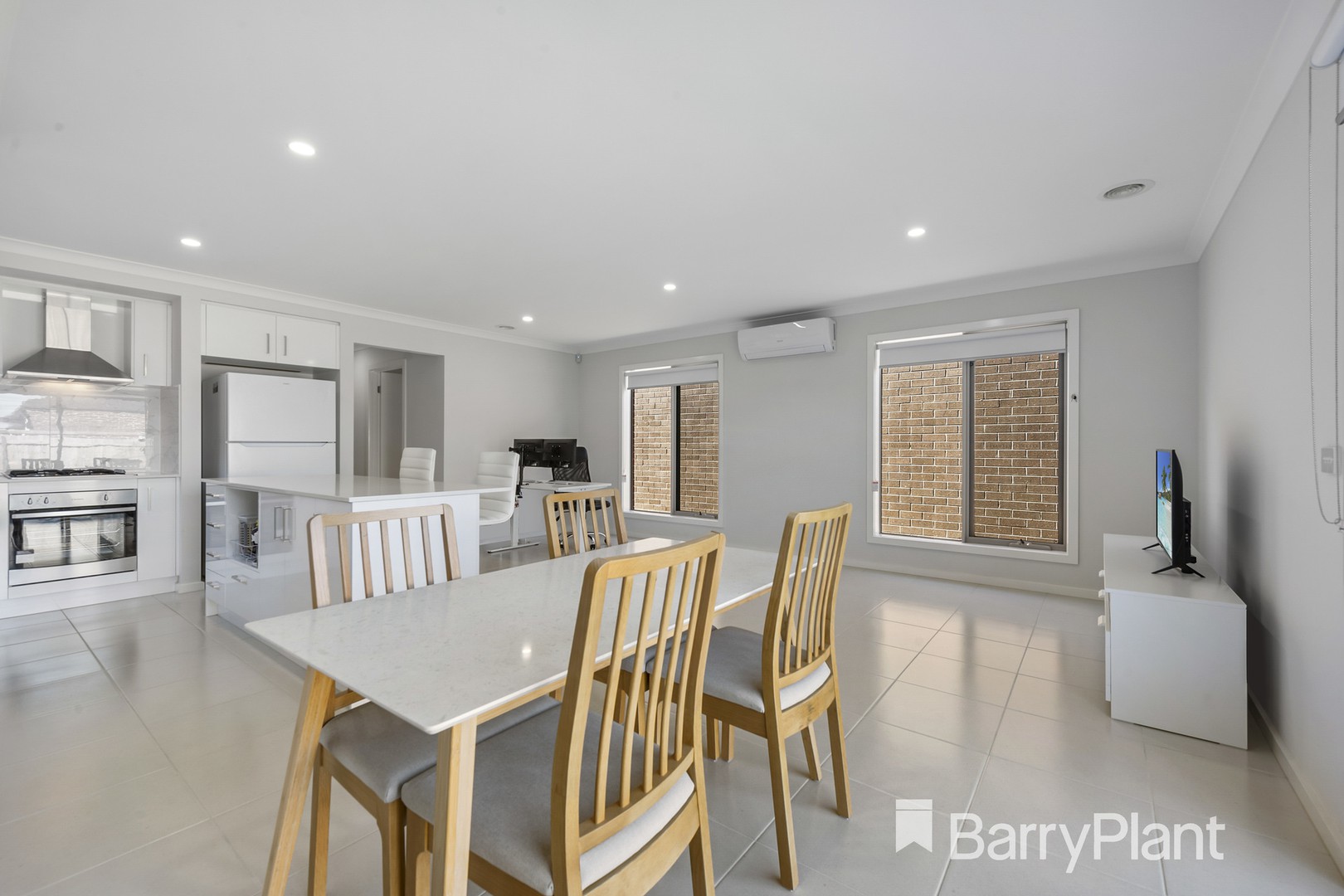47 Queensbridge Avenue, Tarneit, VIC 3029, Tarneit - Thumbnail 5