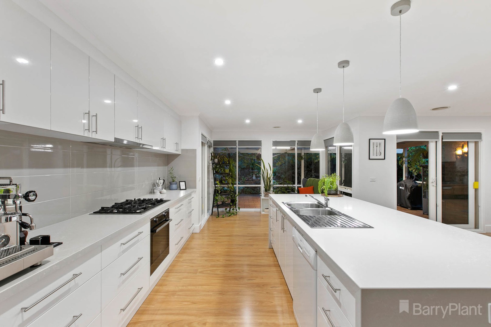 47 Ravensthorpe Crescent, Narre Warren, VIC 3805, Narre Warren - Thumbnail 3