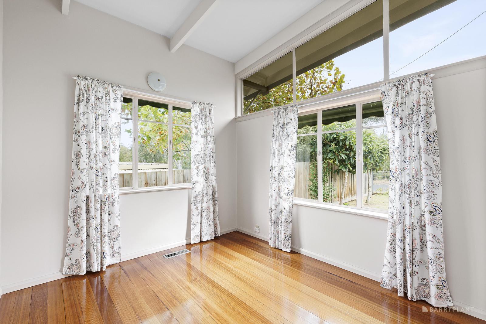 47 Rockbeare Grove, Ivanhoe, VIC 3079, Ivanhoe - Thumbnail 6