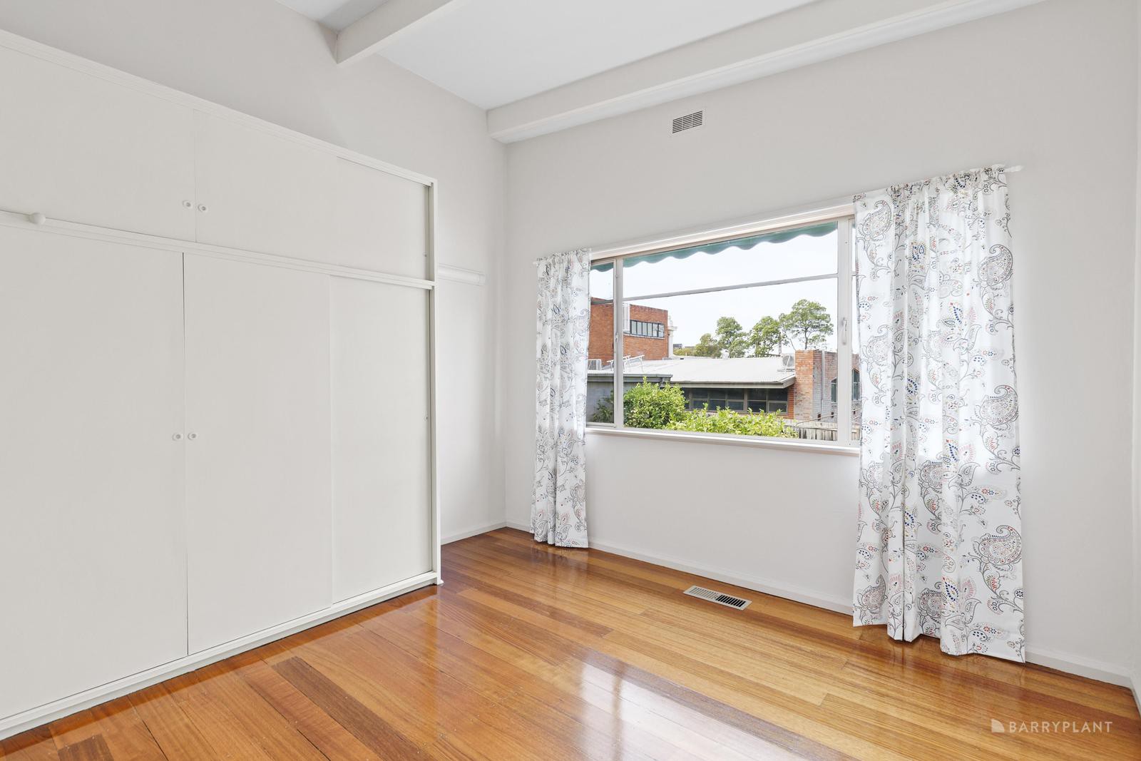 47 Rockbeare Grove, Ivanhoe, VIC 3079, Ivanhoe - Thumbnail 8