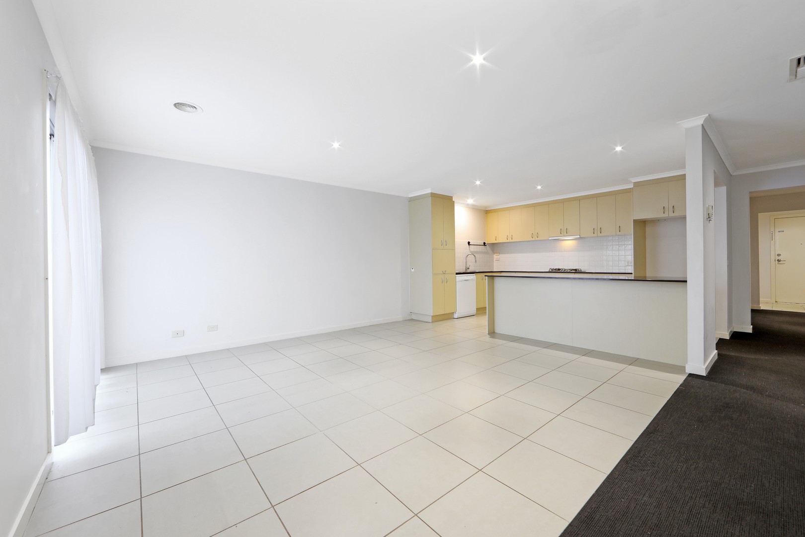 47 Sovereign Manors Crescent, Rowville, VIC 3178, Rowville - Thumbnail 3