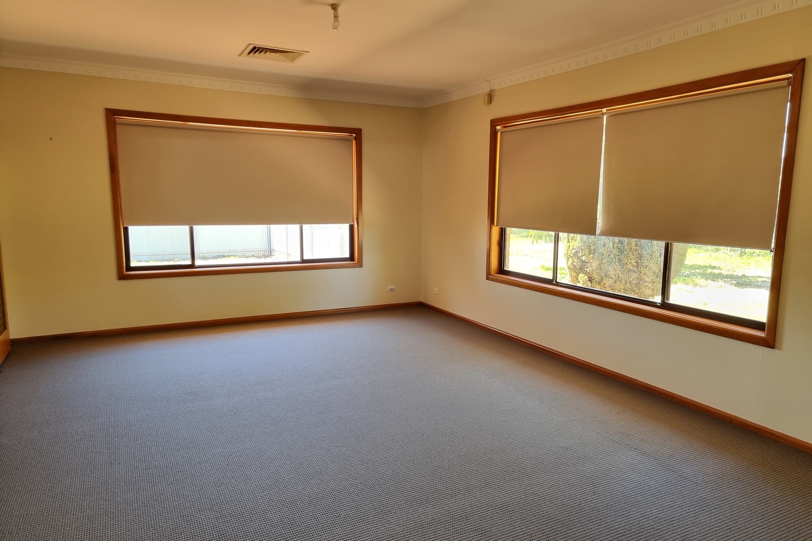 47 Sunnycliffs Crescent, Red Cliffs, VIC 3496 - Thumbnail 2 - 22/10/2024