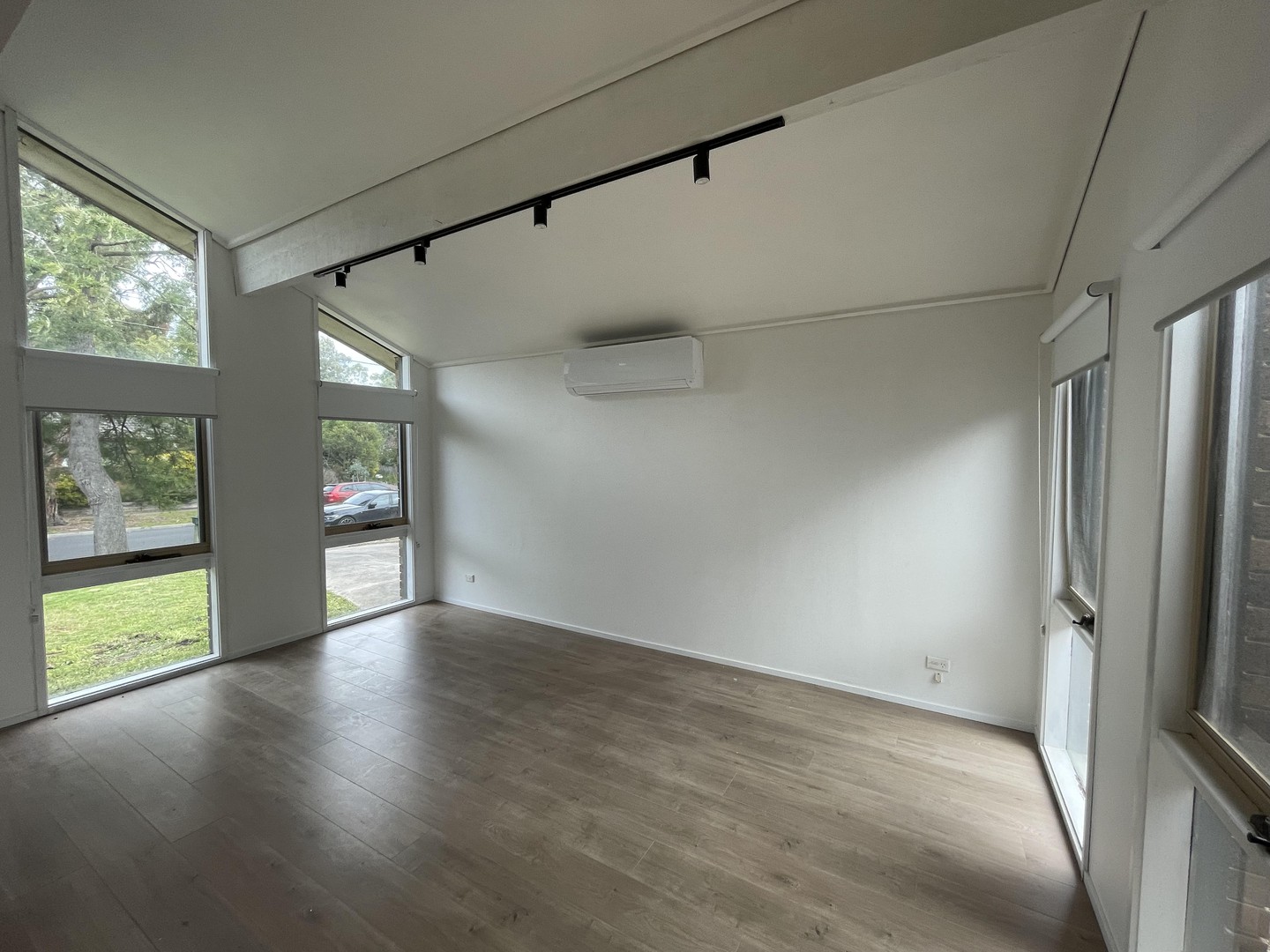 47 Toolimerin Avenue, Bayswater North, VIC 3153 - Thumbnail 1 - 26/06/2024