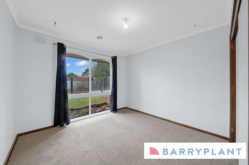47 West Melton Drive, Melton West, VIC 3337, Melton West - Thumbnail 5