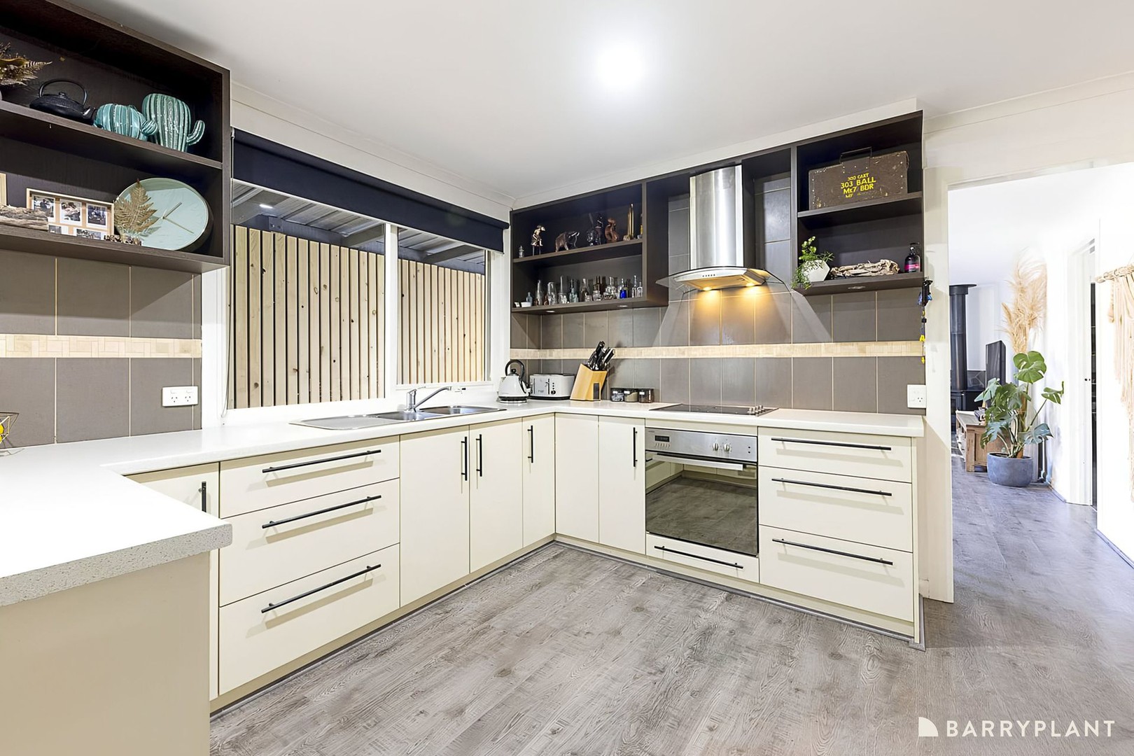 475 Don Road, Badger Creek, VIC 3777 - Thumbnail 2 - 03/12/2025