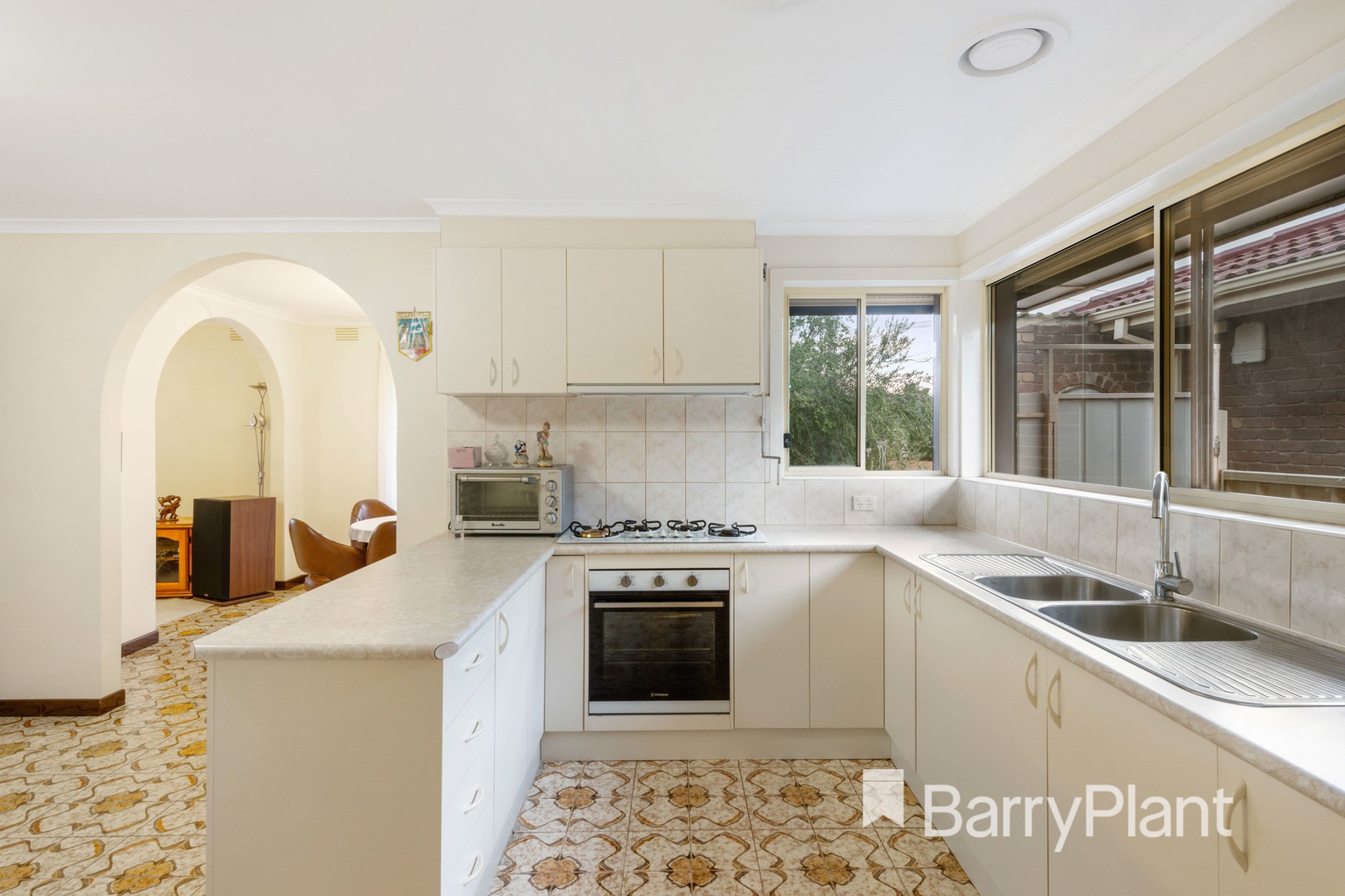 48 Atheldene Drive, St Albans, VIC 3021, St Albans - Thumbnail 5