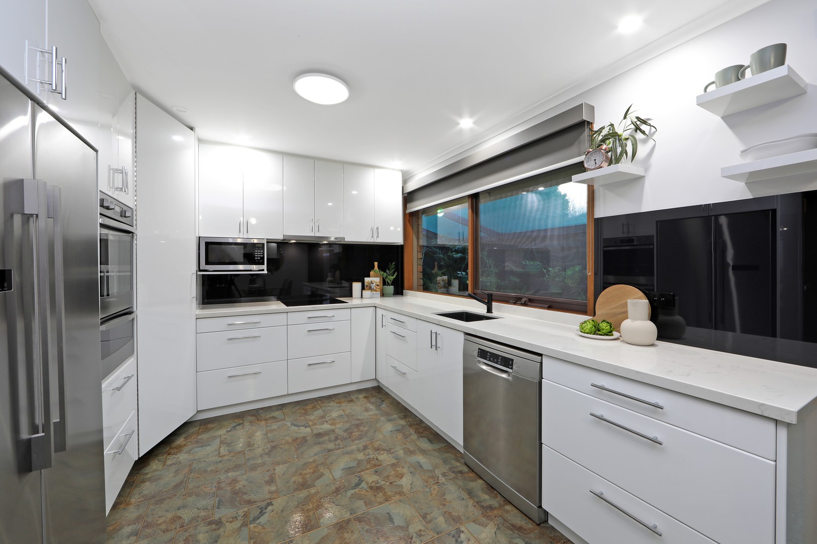 48 Balladonia Road, Rowville, VIC 3178, Rowville - Thumbnail 2