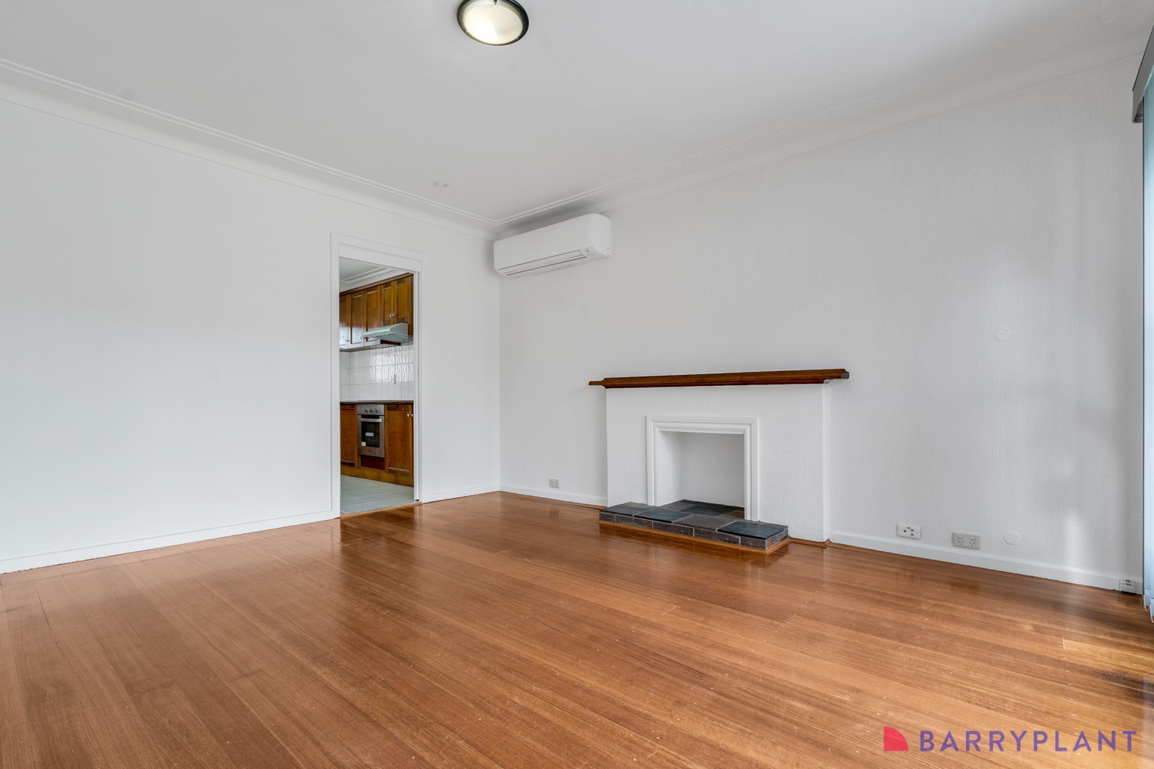 48 Banbury Road, Reservoir, VIC 3073, Reservoir - Thumbnail 4