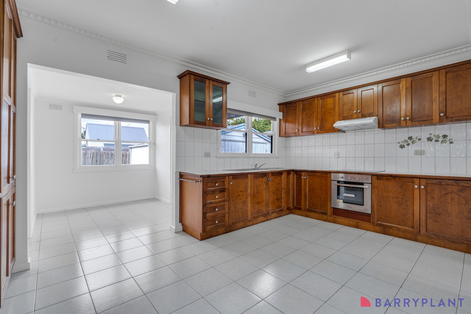 48 Banbury Road, Reservoir, VIC 3073, Reservoir - Thumbnail 6