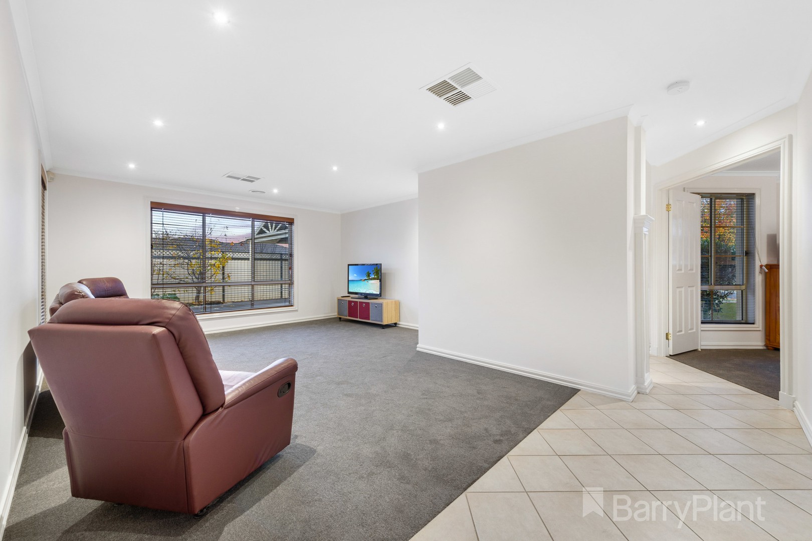 48 Brentwood Drive, Werribee, VIC 3030, Werribee - Thumbnail 7