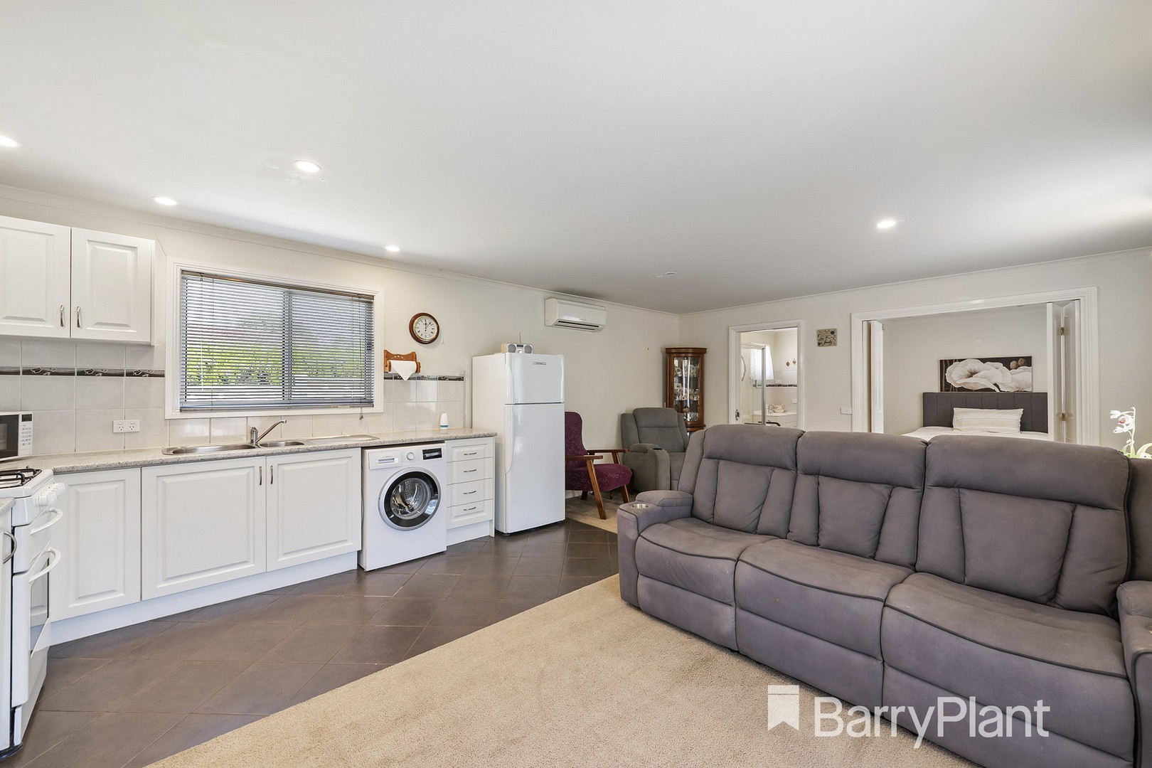 48 Chelmsford Way, Melton West, VIC 3337, Melton West - Thumbnail 5