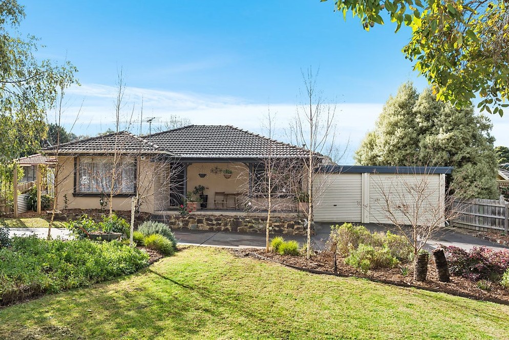48 Croydondale Drive, Mooroolbark, VIC 3138, Mooroolbark - Thumbnail 2