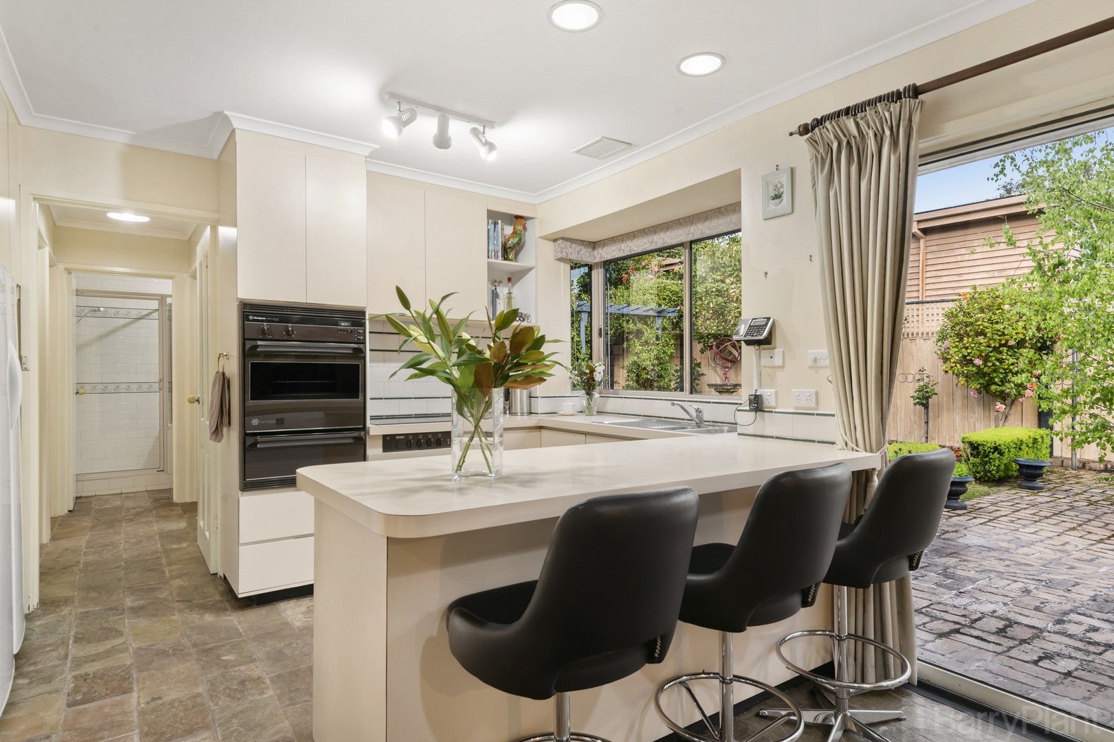 48 Danielle Crescent, Heathmont, VIC 3135, Heathmont - Thumbnail 3