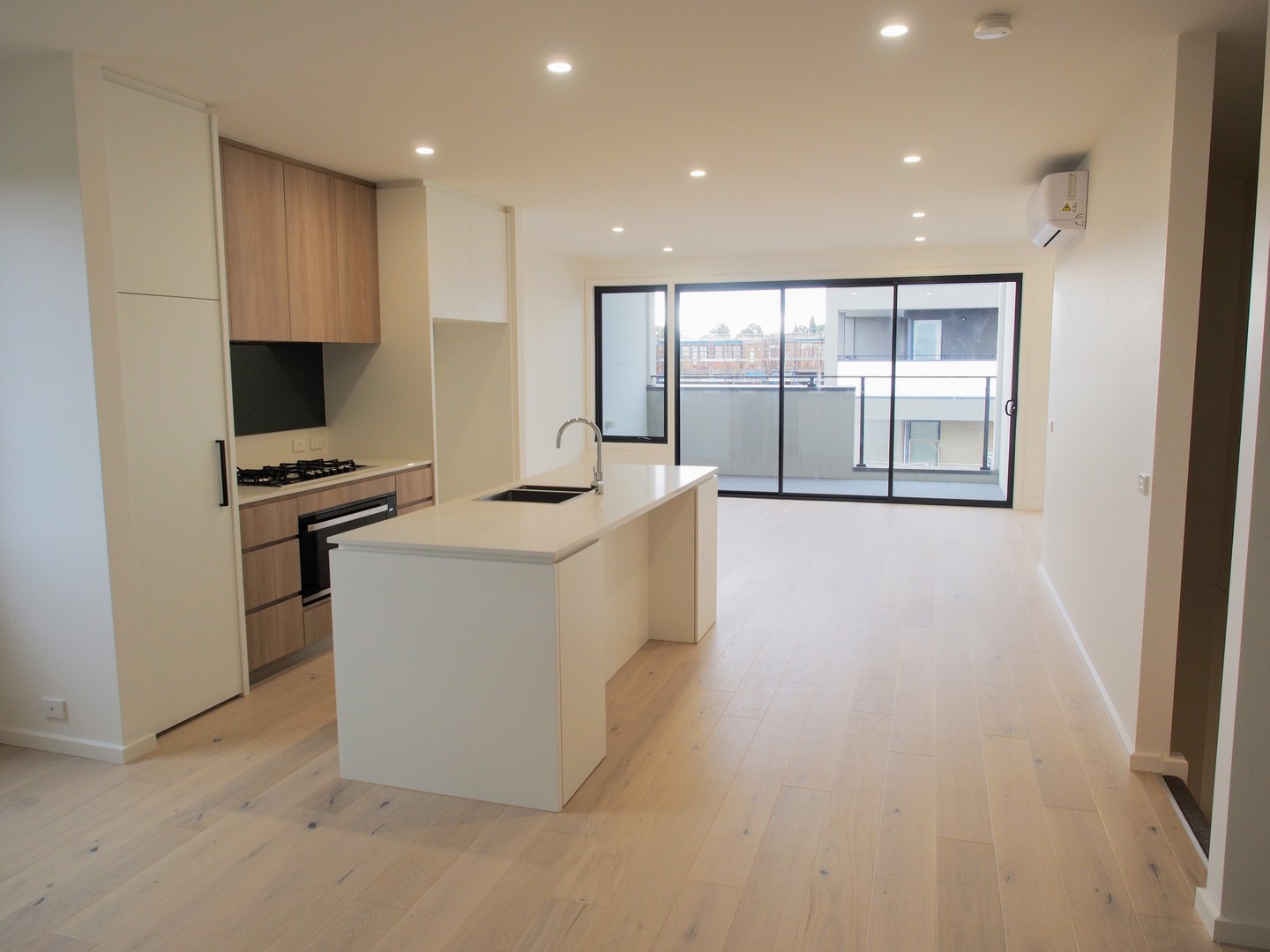 48 Holzer Crescent, Braybrook, VIC 3019 - Thumbnail 2 - 13/07/2022