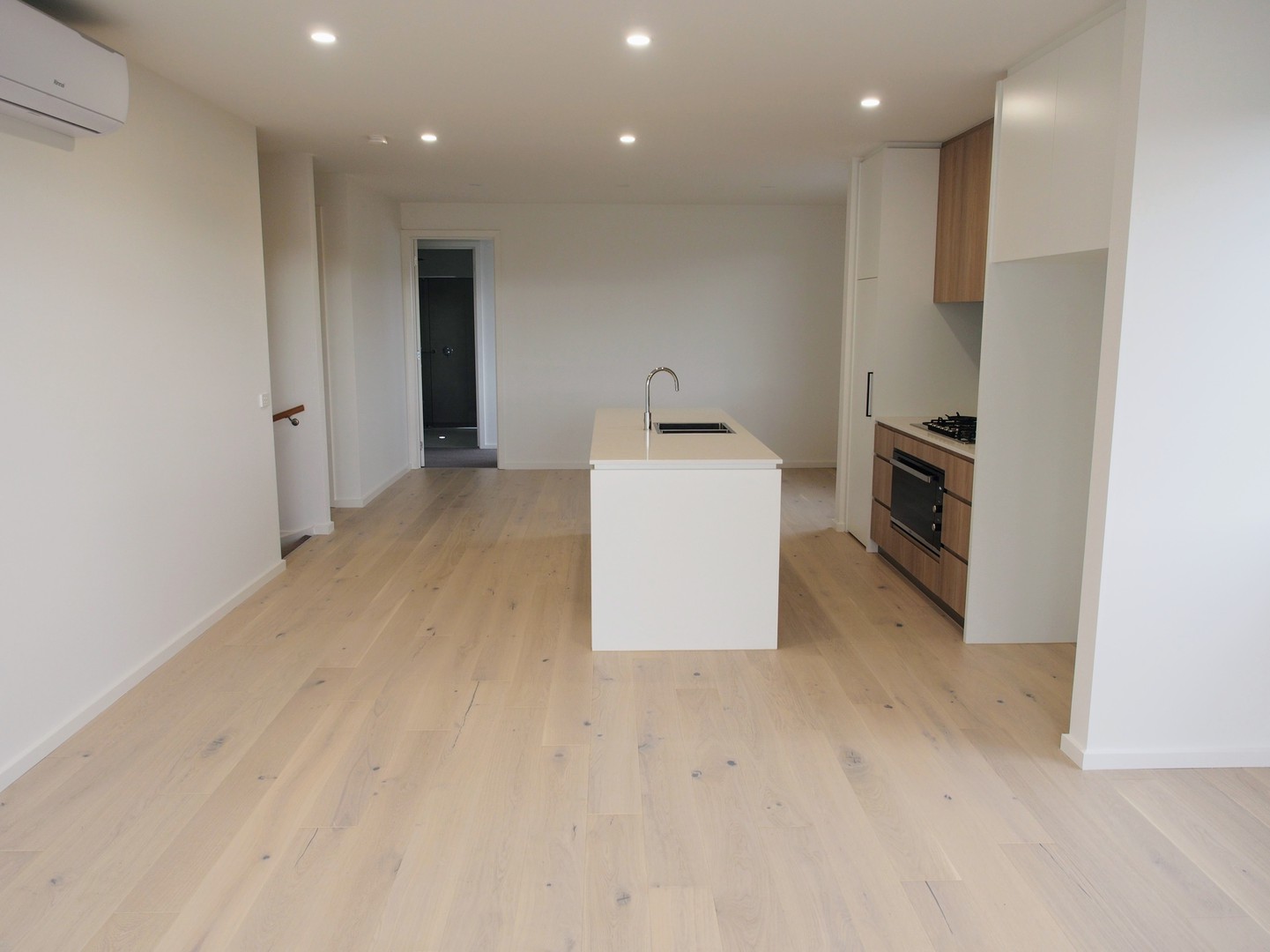 48 Holzer Crescent, Braybrook, VIC 3019, Braybrook - Thumbnail 5