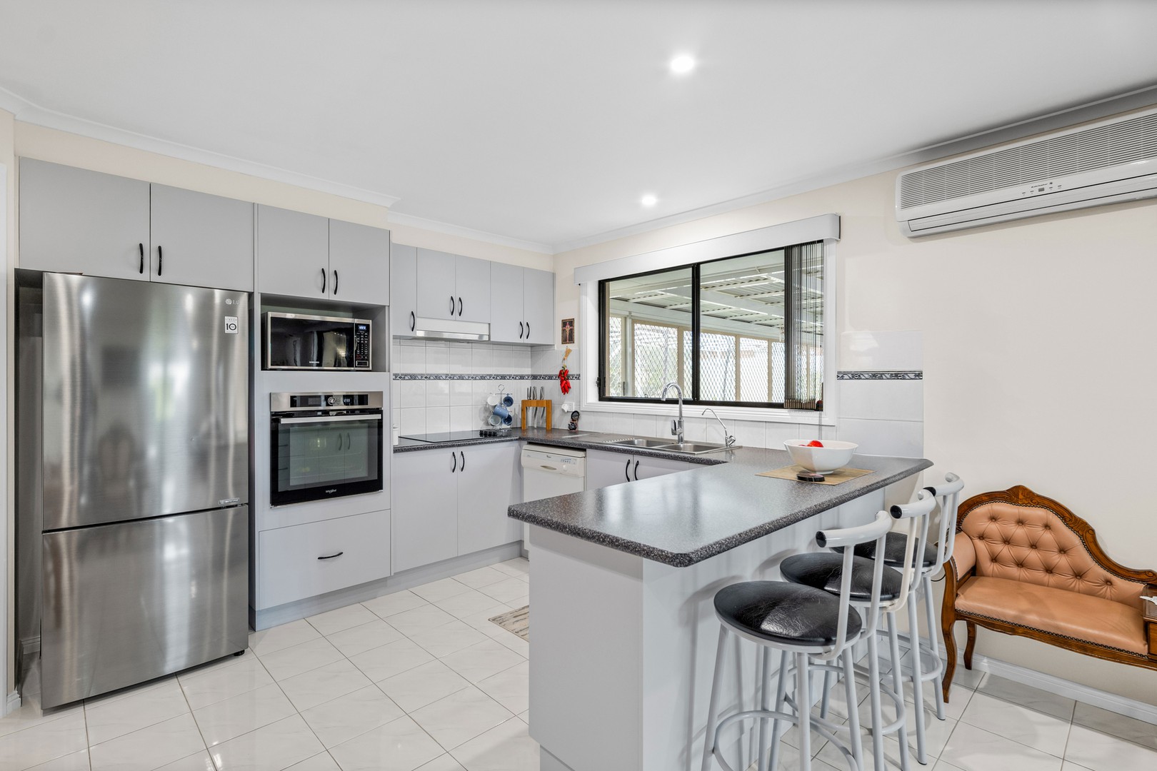 48 Hume Drive, Sydenham, VIC 3037, Sydenham - Thumbnail 4