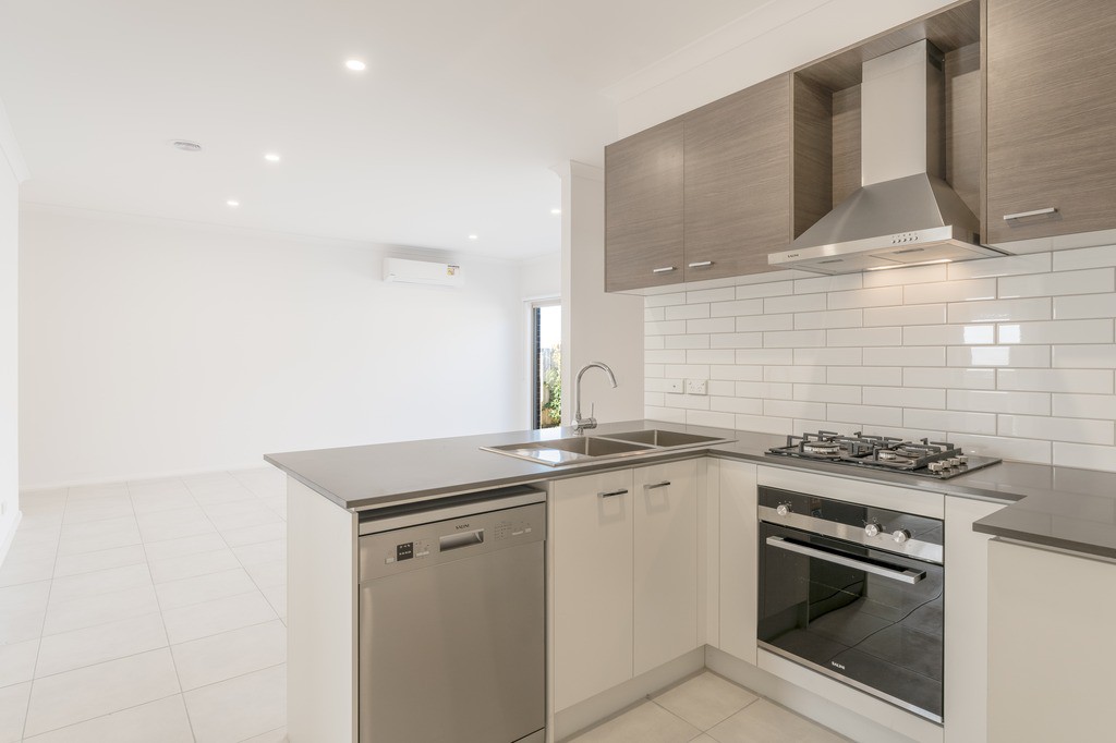 48 Jacana Way, Armstrong Creek, VIC 3217, Armstrong Creek - Thumbnail 2