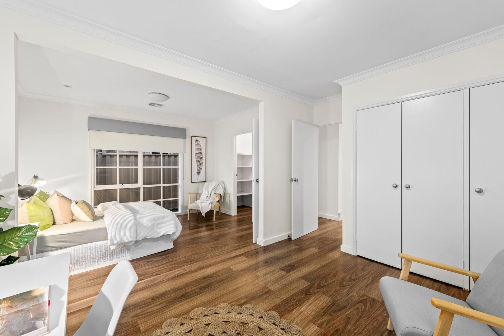 125 Blacksands Road, THREE BRIDGES, Three Bridges - Thumbnail 2