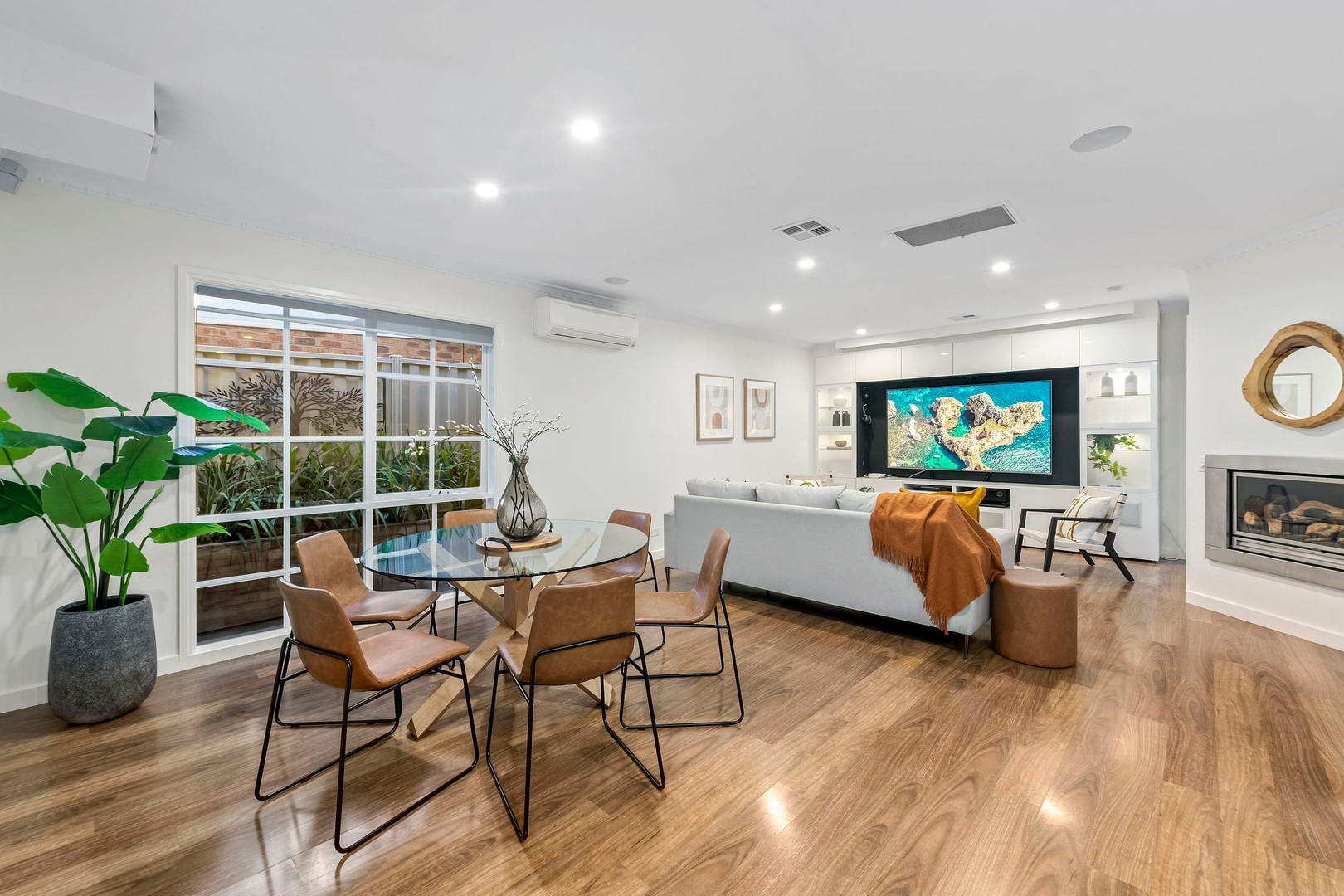 125 Blacksands Road, THREE BRIDGES, Three Bridges - Thumbnail 5