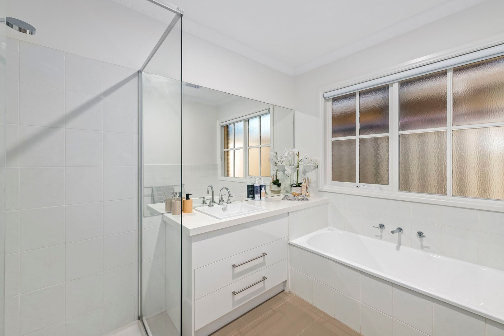 125 Blacksands Road, THREE BRIDGES, Three Bridges - Thumbnail 6