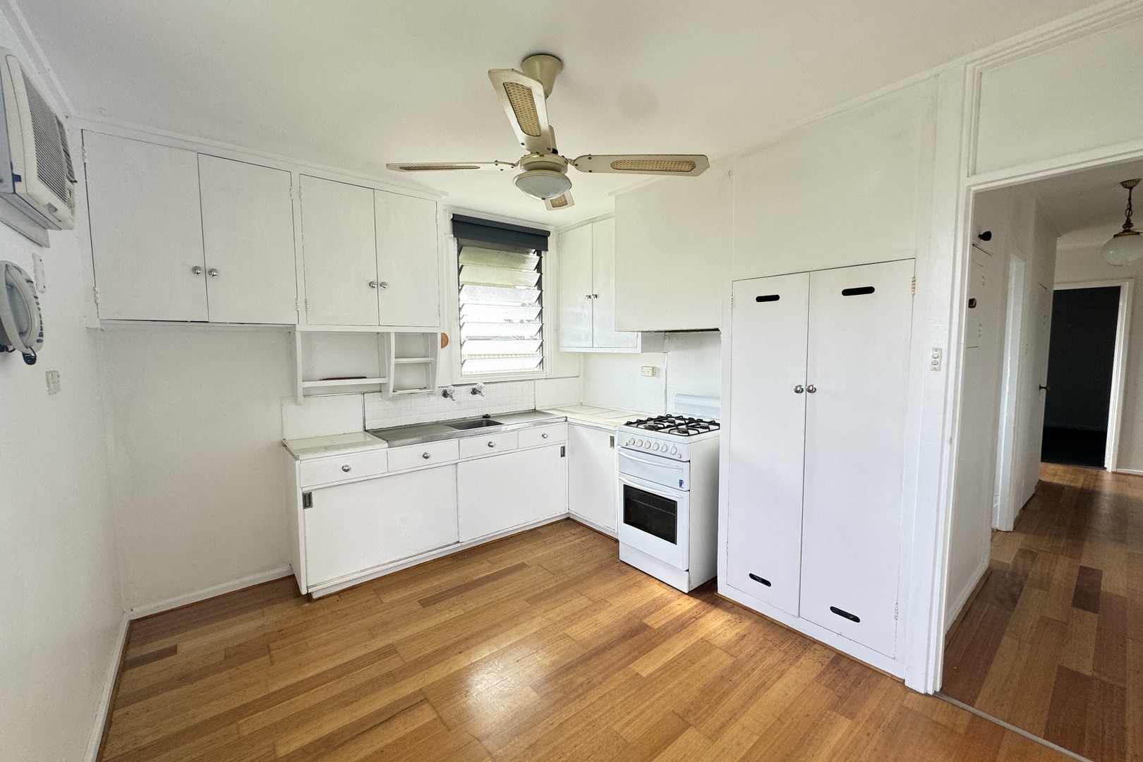 48 Lorensen Avenue, Coburg North, VIC 3058, Coburg North - Thumbnail 2