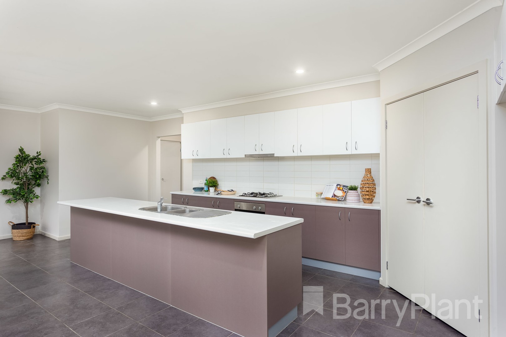 48 Malibu Boulevard, Point Cook, VIC 3030, Point Cook - Thumbnail 5