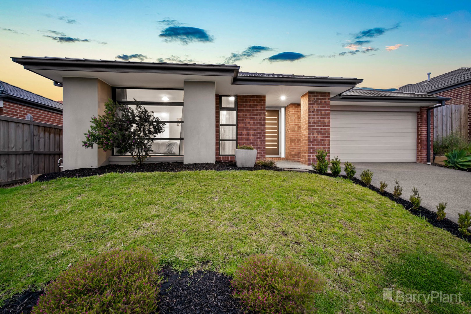 48 Mountford Rise, Pakenham, VIC 3810, Pakenham - Thumbnail 2