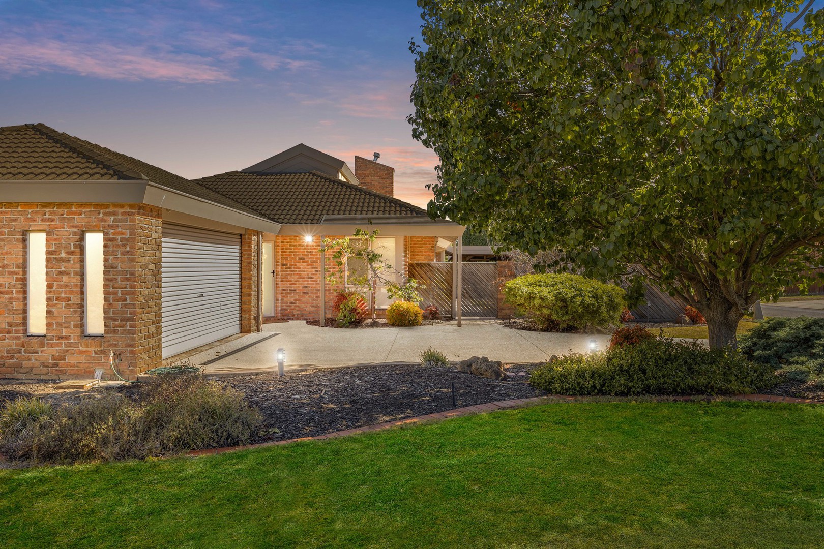 48 Nordic Avenue, Taylors Lakes, VIC 3038, Keilor Lodge - Thumbnail 2