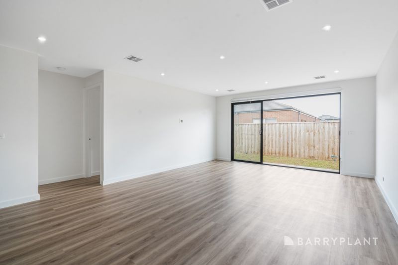 48 Penstone Cr, Lara, VIC 3212 - Thumbnail 2 - 17/04/2026