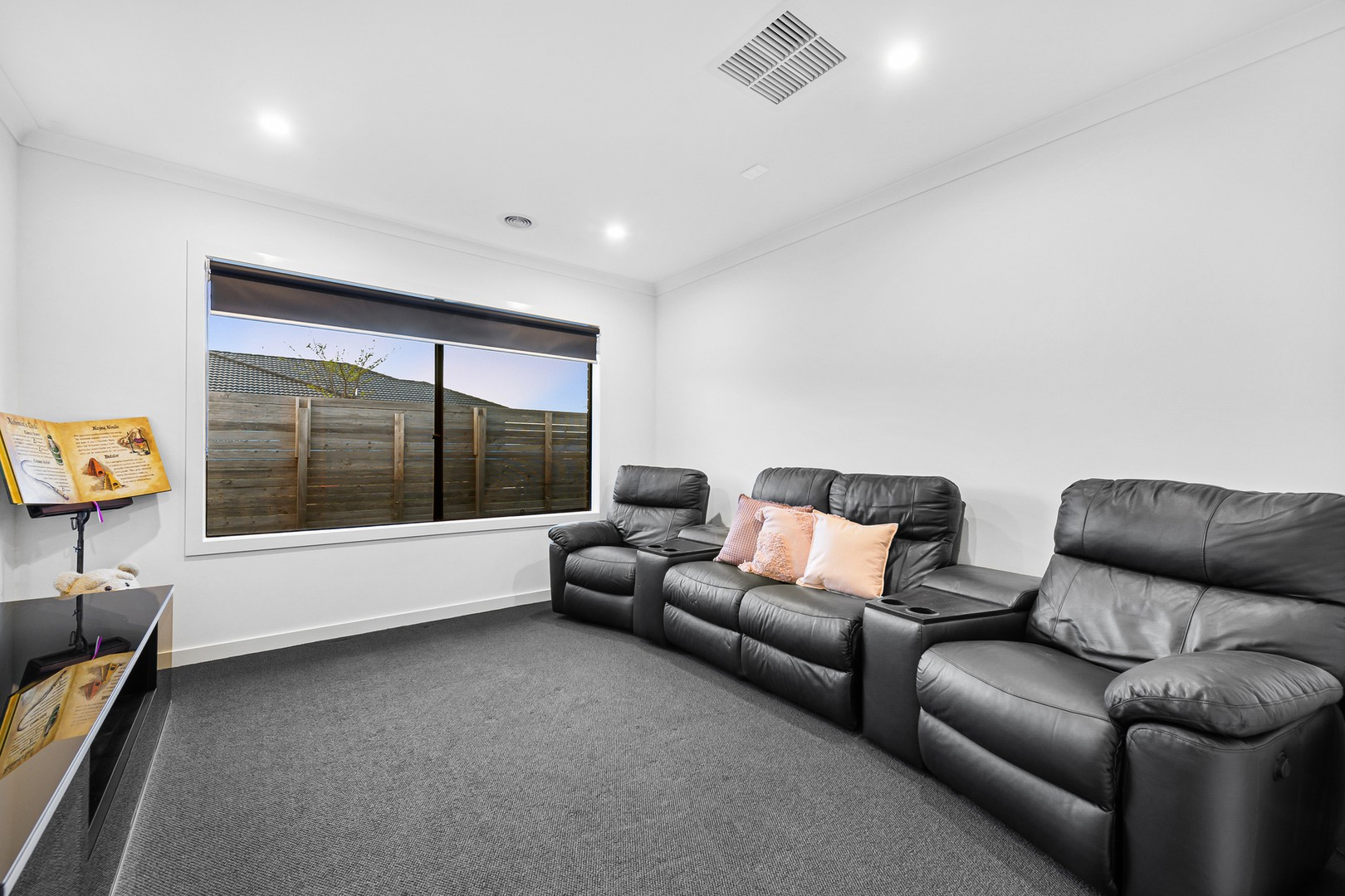 48 Pienza Road, Fraser Rise, VIC 3336, Fraser Rise - Thumbnail 6