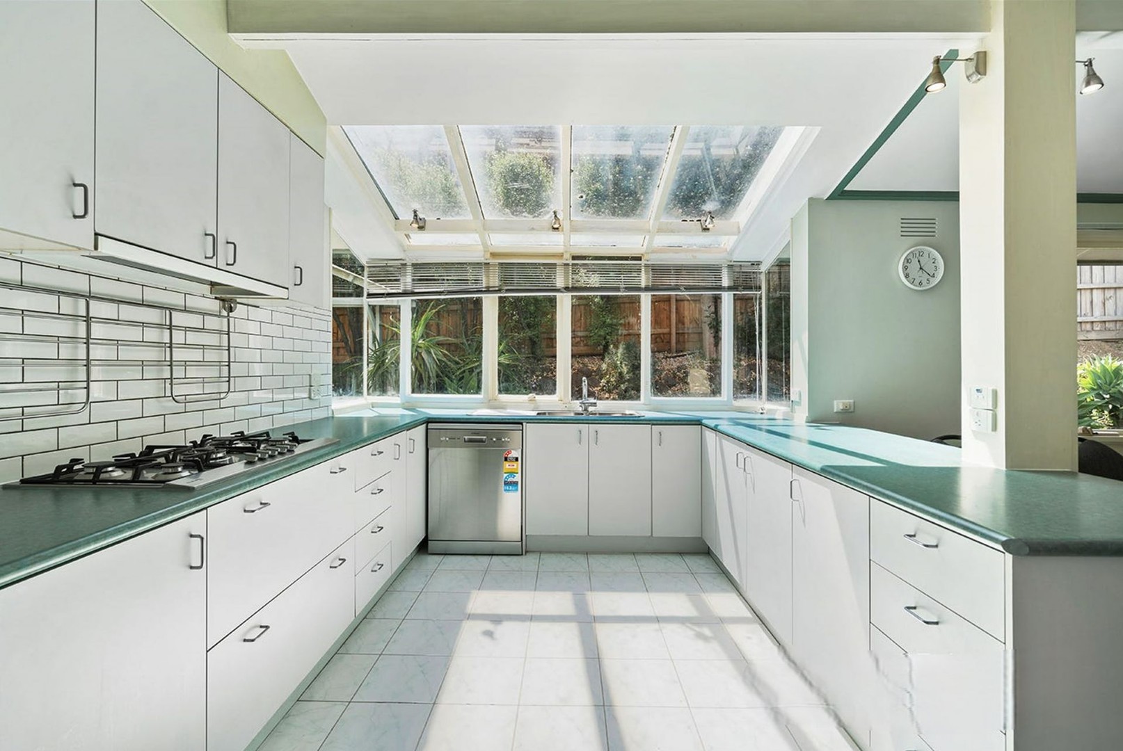 48 Roseland Grove, Doncaster, VIC 3108, Doncaster - Thumbnail 2