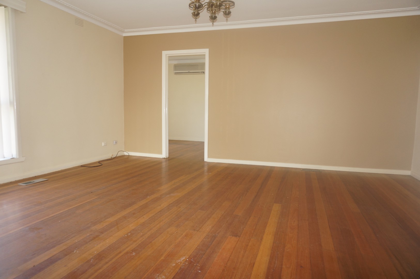 48 Station Street, Sunbury, VIC 3429 - Thumbnail 2 - 04/02/2022