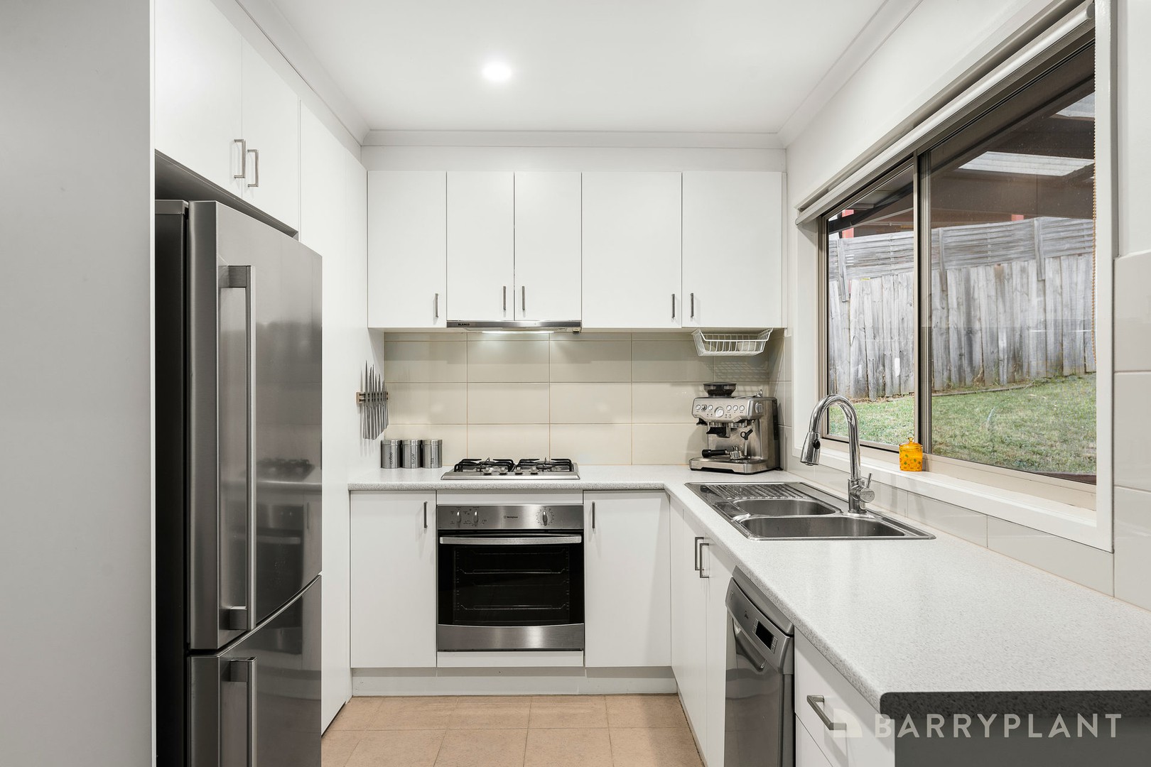48 Sugarloaf Drive, Chirnside Park, VIC 3116, Chirnside Park - Thumbnail 3