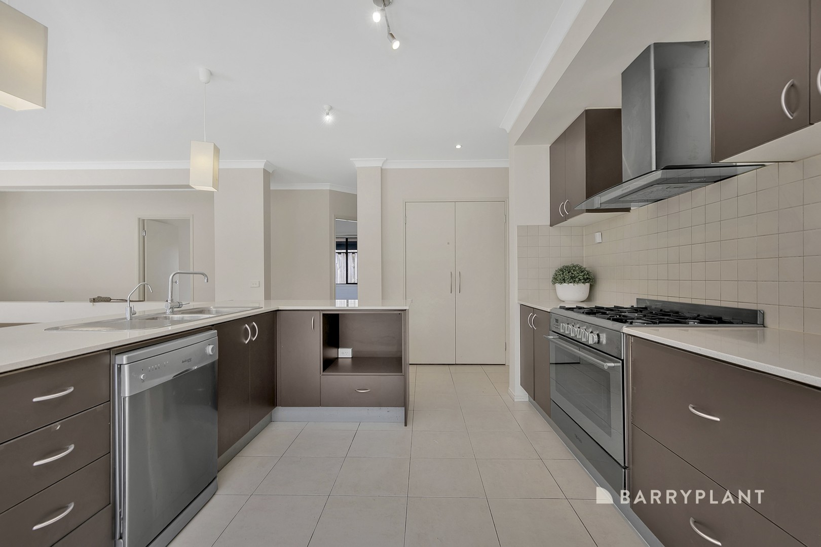 48 Tuross Crescent, South Morang, VIC 3752, South Morang - Thumbnail 5
