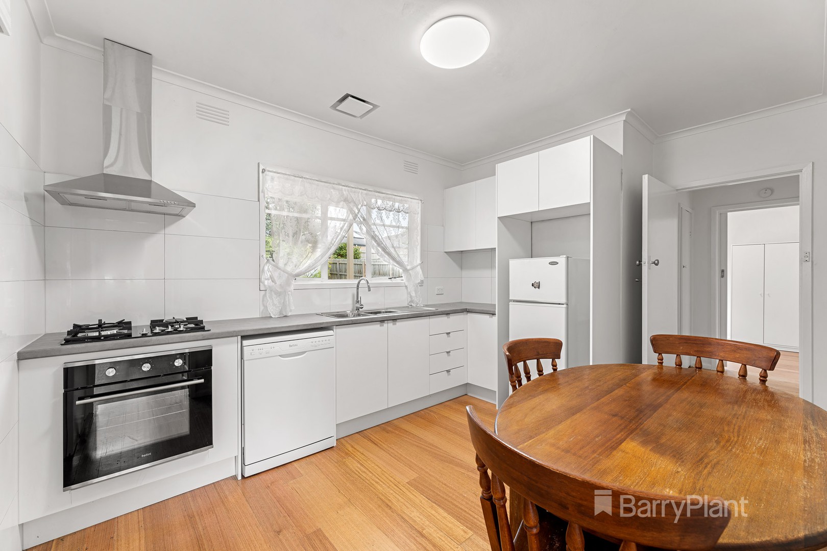 48 Vicki Street, Forest Hill, VIC 3131, Forest Hill - Thumbnail 3