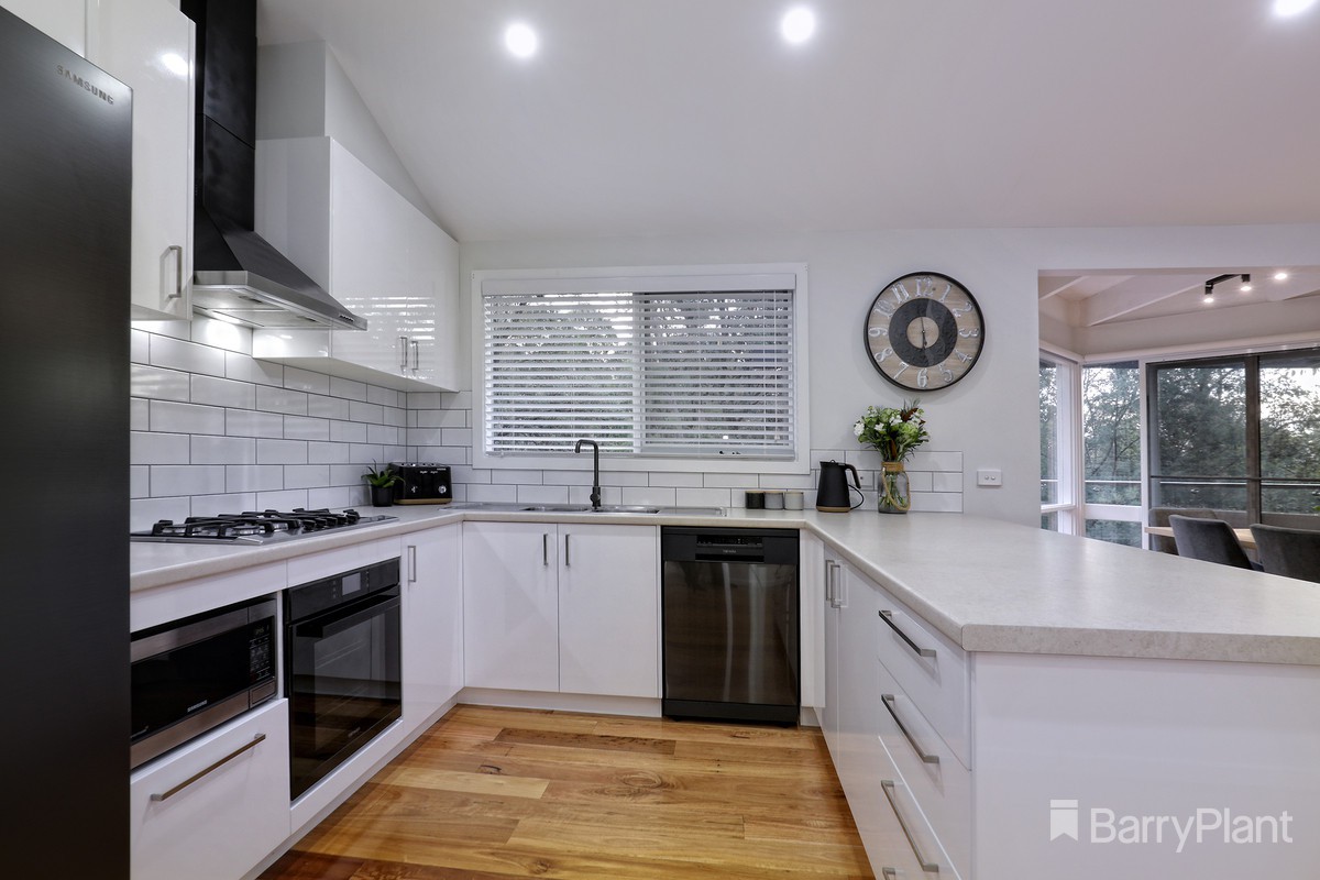 48 View Hill Road, Cockatoo, VIC 3781, Cockatoo - Thumbnail 8