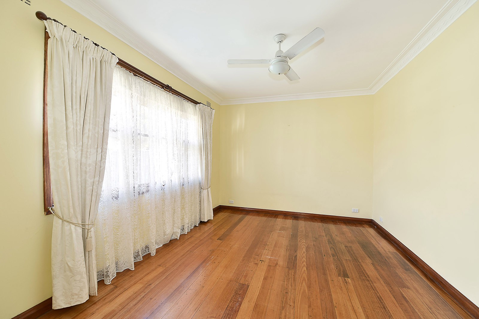 48 Walters Avenue, Airport West, VIC 3042, Airport West - Thumbnail 2