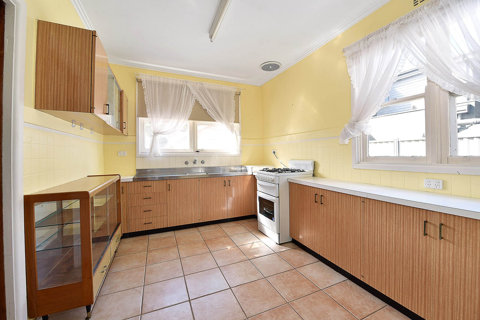 48 Walters Avenue, Airport West, VIC 3042, Airport West - Thumbnail 4