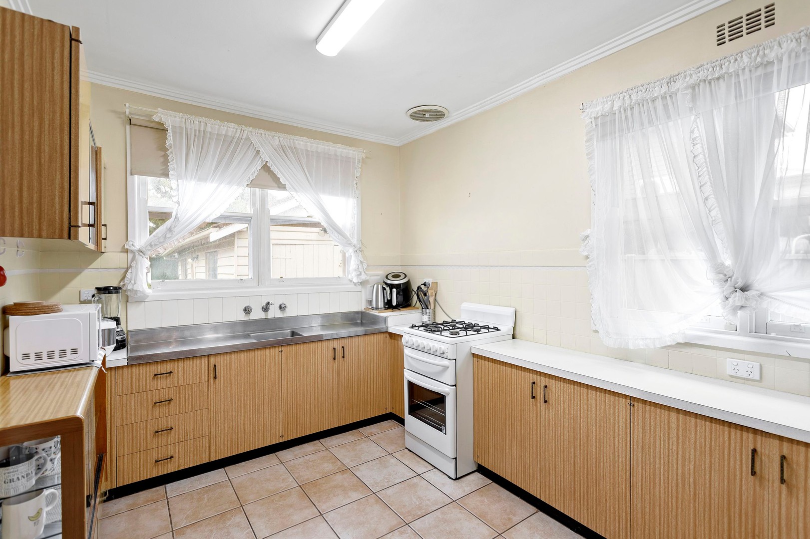 48 Walters Avenue, Airport West, VIC 3042, Airport West - Thumbnail 4