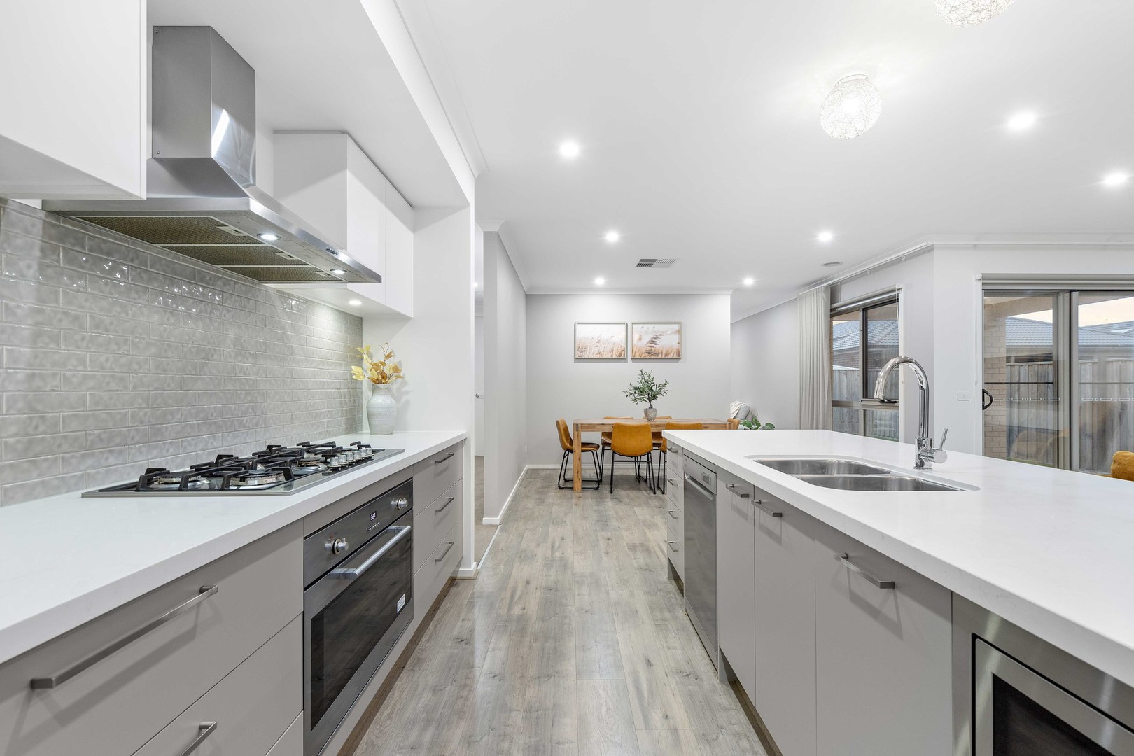 48 Wavell Parade, Fraser Rise, VIC 3336, Fraser Rise - Thumbnail 5