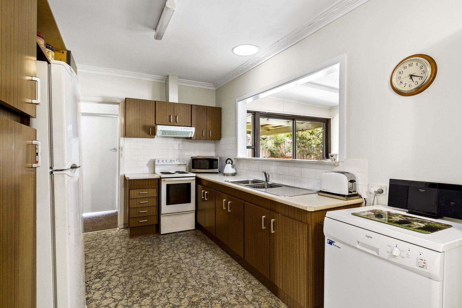 48 Winifred Street, Oak Park, VIC 3046, Oak Park - Thumbnail 5